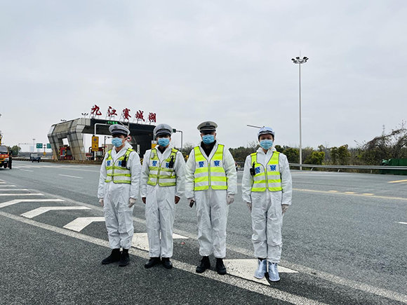 誓守一城萬家燈火 九江交警鐵肩擔當